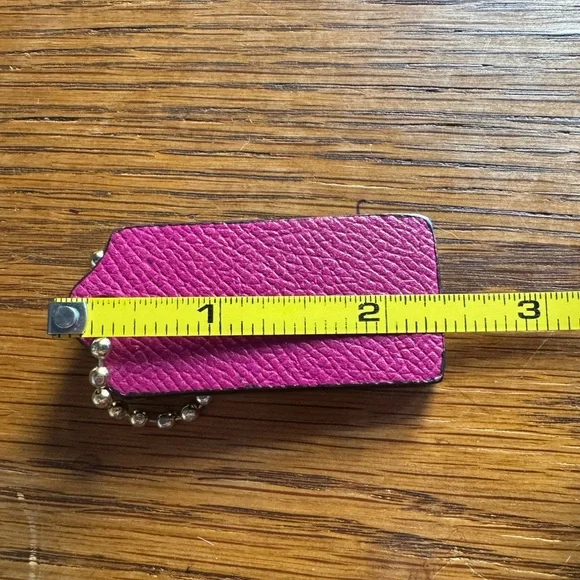 Coach Pink Leather hang tag - Picture 3 of 8